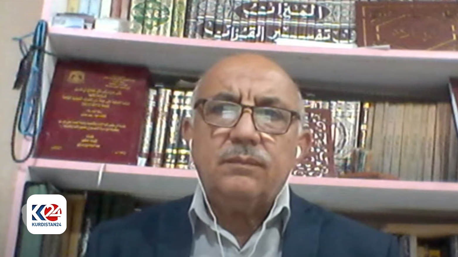 زیا موحسین، پسپۆڕی ئابووری و دارایی